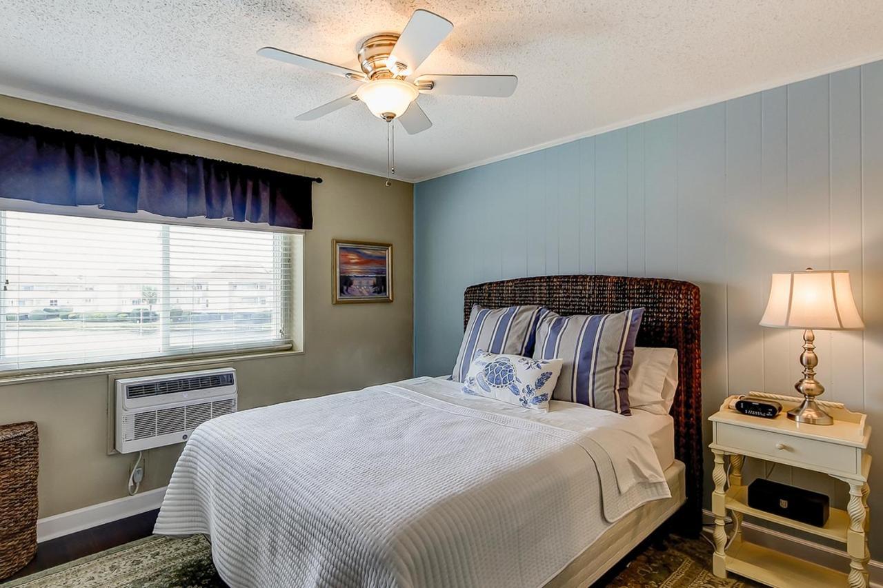 Beach Cottage At Od Myrtle Beach Exterior photo